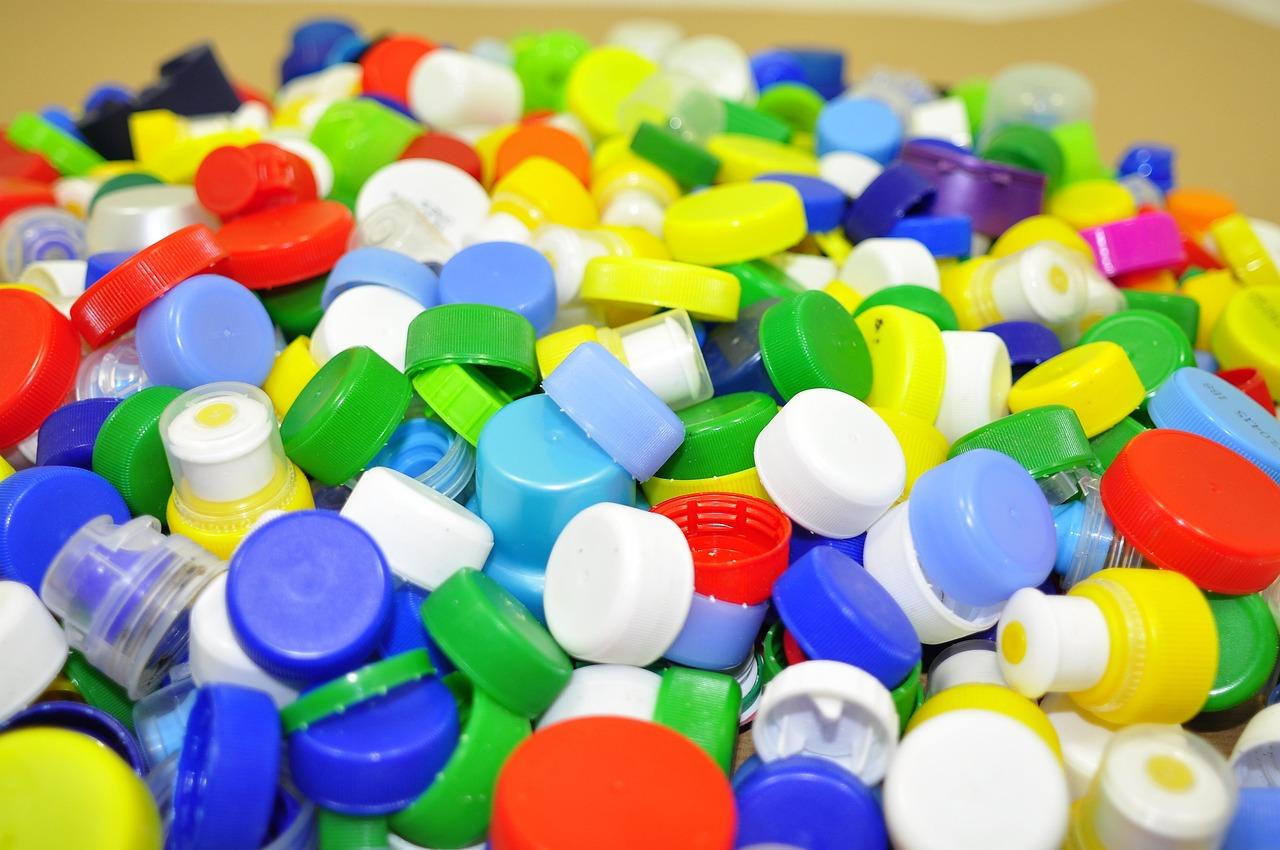 Plastic recycling feedstock for verification